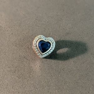 Pandora sparkling blue heart charm